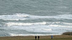Migrants: le corps d’un homme de 28 ans retrouvé sur une plage de Sangatte dans le Pas-de-Calais