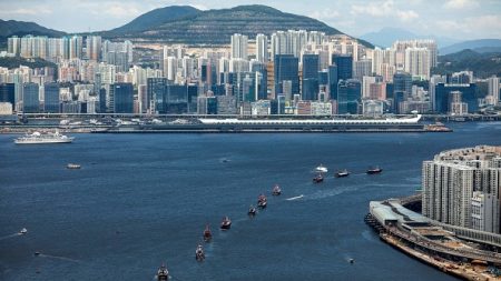 Sanctions: la dirigeante de Hong Kong a du mal à utiliser sa carte de crédit