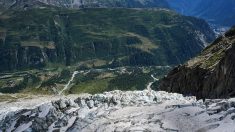En Italie, le glacier du Planpincieux menace, les montagnards ricanent