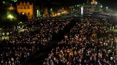A Lourdes, pèlerinage de l’Assomption restreint, et message « d’espérance »