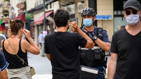 Le port du masque va devenir obligatoire dans tout Paris (Premier ministre)