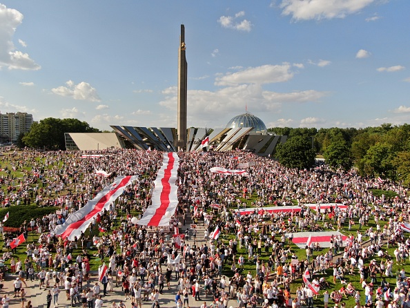 -Les manifestations au Bélarus se poursuivent une semaine après les élections contestées. Photo par Getty Images / Getty Images.