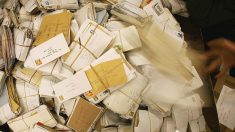 Marseille : des centaines de courriers abandonnés dans une cité poussent La Poste à enquêter à l’interne
