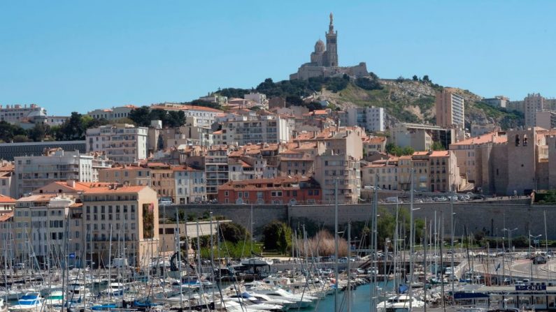 Un homme de 32 ans qui avait disparu avec son fils de deux ans jeudi 27 janvier à Amiens a été interpellé vendredi à Marseille et placé en garde à vue. (BORIS HORVAT/AFP via Getty Images)