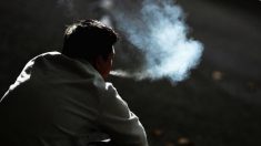Virus du PCC : deux régions d’Espagne interdisent de fumer dans la rue