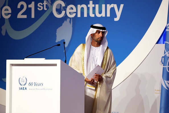 -Le ministre émirati de l'Énergie, Suhail Mohammed Faraj al-Mazroui, lors de la Conférence ministérielle internationale sur l'énergie nucléaire au 21e siècle à Abu Dhabi le 30 octobre 2017. Photo NEZAR BALOUT / AFP via Getty Images.