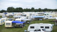 Yonne : une centaine de caravanes des gens du voyage envahissent le terrain de football d’un village