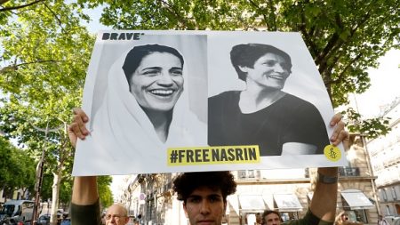 Hospitalisation de Nasrin Sotoudeh: la France « très inquiète »