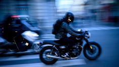 Nantes : il se fait voler sa moto sous son nez, il grimpe dans un camion et poursuit les fuyards !