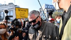 Gilets jaunes : « Il ne peut y avoir de chaos sur les Champs-Élysées », affirme le préfet de police