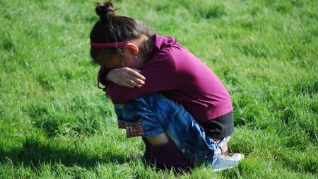 Oise : une petite fille de 2 ans découverte dans un champ après avoir disparu de l’école le jour de la rentrée