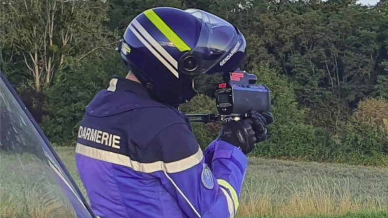 C'est à 18 h 15 que l'homme de 55 ans a été flashé à 249 km/h sur l'autoroute 20 dans la commune de Celon dans l'Indre. (Crédit : Facebook/Gendarmerie de l'Indre)