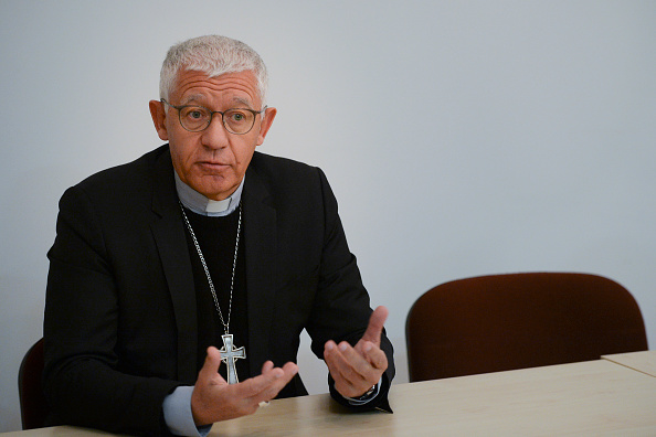 Monseigneur l'archevêque Luc Ravel appelle à la solidarité générale contre le fléau de l'islamisme. (Photo : SEBASTIEN BOZON/AFP via Getty Images)