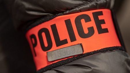 Seine-Saint-Denis: des policiers braqués en pleine rue par un homme – il est remis en liberté