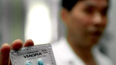 Les douanes américaines saisissent des pilules de Viagra, des vêtements et du maquillage contrefaits en provenance de Chine