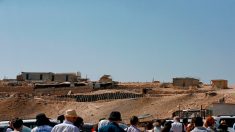 Bédouins palestiniens et soldats israéliens se disputent un bout de désert