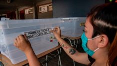Vers une nouvelle Constitution? Les Chiliens votent par référendum
