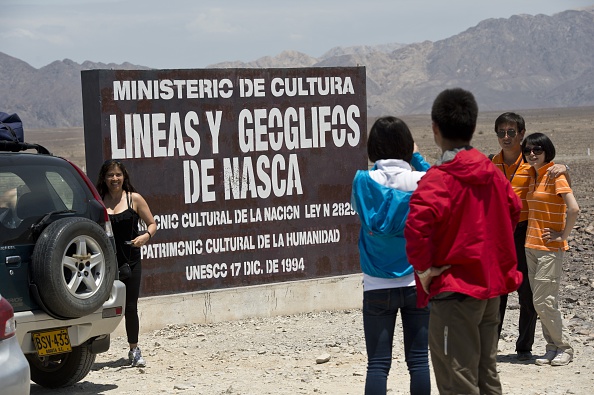 Les géoglyphes du célèbre site archéologique de Nazca au Pérou ont été découverts en 1927 et sont inscrits au patrimoine mondial de l'Unesco depuis 1994. (MARTIN BERNETTI/AFP via Getty Images)