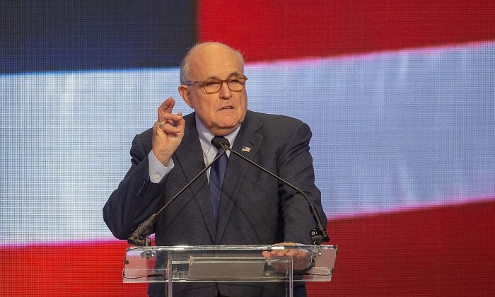Rudy Giuliani, l'ancien maire de New York, prend la parole lors de la conférence sur l'Iran à Washington, le 5 mai 2018. (Tasos Katopodis/Getty Images)