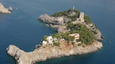 Cette incroyable île italienne a la forme d’un dauphin