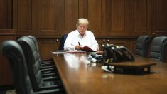 L’état de santé de M. Trump s’est détérioré vendredi avant de « s’améliorer incroyablement »