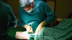 Hautes-Alpes : un chirurgien accusé d’avoir utilisé plus de 100 patients comme cobayes