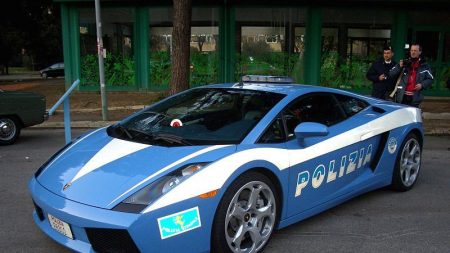 [VIDÉO] La police italienne fait voyager un rein à bord d’une Lamborghini à 230 km/h pour sauver une vie