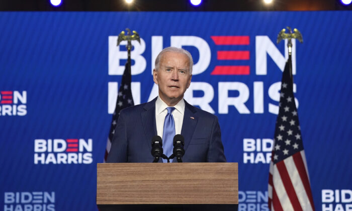 Le candidat démocrate à la présidence Joe Biden s'adresse à la nation au Chase Center de Wilmington, Del, le 6 novembre 2020. (Drew Angerer/Getty Images)