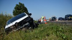 Manche : victime d’un grave accident de la route, une jeune mère de famille est secourue par un couple