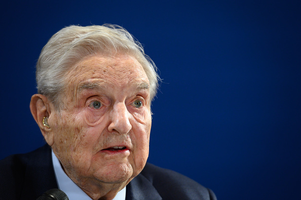 George Soros, , milliardaire américain né en Hongrie, prononce un discours en marge de la réunion annuelle du Forum économique mondial (WEF), le 23 janvier 2020 à Davos, en Suisse. (Photo : FABRICE COFFRINI/AFP via Getty Images)