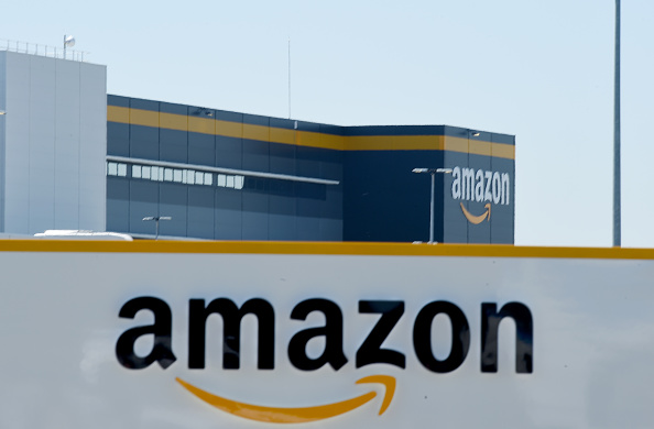 Le média internet Vice indiqué qu'Amazon a recours à l'agence privée Pinkerton pour enquêter sur ses sites européens, notamment en Pologne. (Photo : ERIC PIERMONT/AFP via Getty Images)