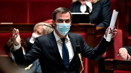 [Vidéo] Olivier Véran perd son sang froid en direct à l’Assemblée nationale lors du vote de prolongation de l’état d’urgence sanitaire