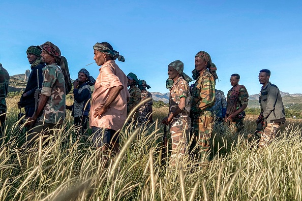 -Les miliciens Amhara, reçoivent une formation pour le combat, en Éthiopie, le 10 novembre 2020. Photo par Eduardo Soteras  / AFP via Getty Images.