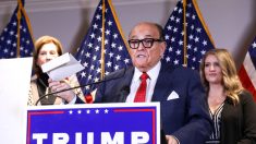 Giuliani dénonce une « conspiration nationale » des villes contrôlées par les démocrates pour voler les élections