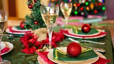« On coupe la bûche en deux et papy et mamie mangent dans la cuisine », préconise le professeur Salomon pour Noël