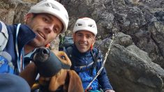 Hautes-Pyrénées : des gendarmes sauvent un chien bloqué depuis deux jours sur une paroi rocheuse à 2600 m d’altitude
