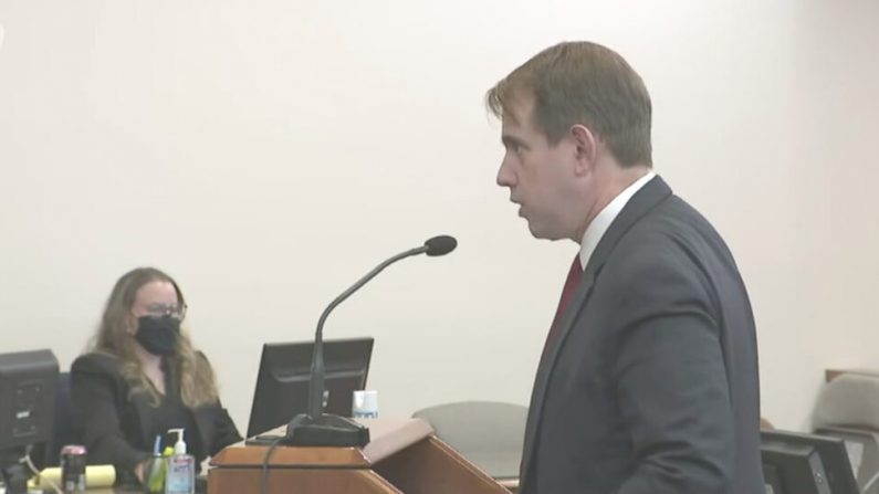 Jesse Binnall, avocat de la campagne de Donald Trump, présente ses arguments lors d'une audience de présentation des preuves lors de la course à la présidence dans le Nevada, à Carson City, le 30 Novembre 2020. (Télévision NTD)