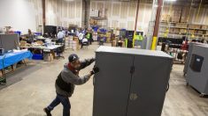 États-Unis : un membre du Congrès républicain affirme : un technicien informatique a « effectivement effacé » les données électorales de serveurs en Géorgie