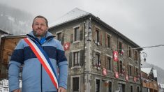 [Vidéo] Un maire de Haute-Savoie adapte une chanson de Sardou pour protester contre la fermeture des remontées mécaniques