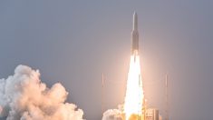 Partie de Guyane, Soyouz met sur orbite un satellite militaire émirati