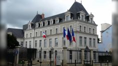 Périgueux : la mairie installe un calendrier de l’Avent géant pour Noël, le Parti radical de gauche exige son retrait au nom de la laïcité