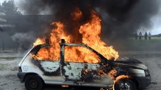 Saint-Étienne : il met le feu à une voiture et se retrouve brûlé au visage par un retour de flamme