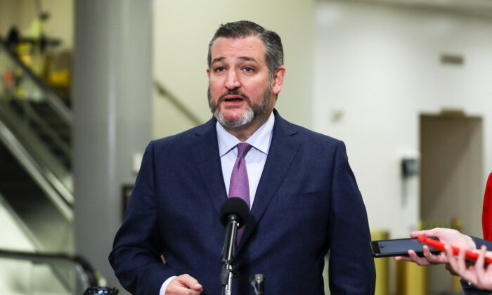 Le sénateur Ted Cruz (Parti républicain, Texas) s'adresse aux médias au Capitole à Washington le 28 janvier 2020. (Charlotte Cuthbertson/Epoch Times)