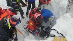 « C’est un miracle ! » Enseveli sous 2 m 50 de neige, un randonneur retrouvé vivant après 2 heures 40 de recherches