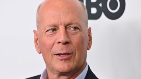 Bruce Willis se fait refouler d’une pharmacie car il ne portait pas de masque