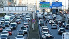 Sécurité routière : la circulation des deux-roues entre les files de voitures interdite à partir du 1er février