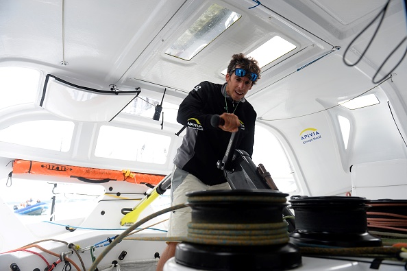 -Le skipper français Charlie Dalin est en tête des cinq premiers bateaux du Vendée Globe. Photo par Jean-François Monier / AFP via Getty Images.