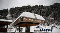 Un maire de Haute-Savoie envoie des vœux avec deux forfaits de ski à Emmanuel Macron et sa femme