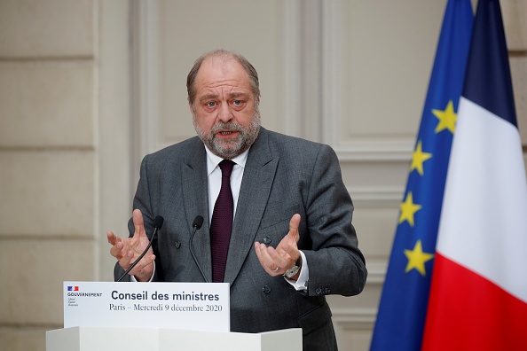 -Le ministre français de la Justice Eric Dupond-Moretti est soumis à une enquête judiciaire pour des soupçons de "prise illégale d'intérêts" liés à ses anciennes fonctions. Photo par Charles Platiau / POOL / AFP via Getty Images.