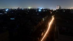 Pakistan : une panne d’électricité géante plonge tout le pays dans le noir, touchant 200 millions de personnes